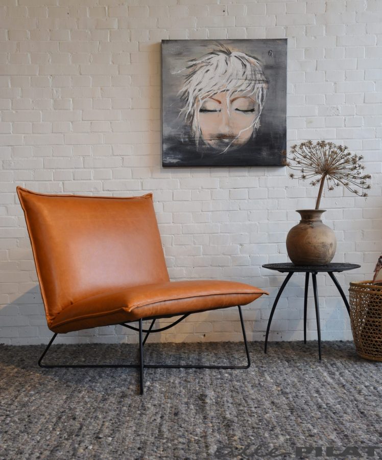 Cognac stoel van Jess Design